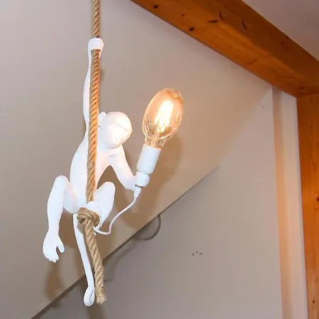 Strandanker In Apartment *