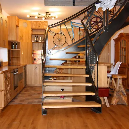 Strandanker In Apartment